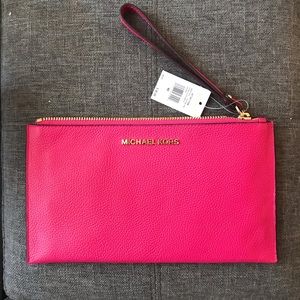 Michael Kors Jet Set Large ZIP Clutch Wristlet